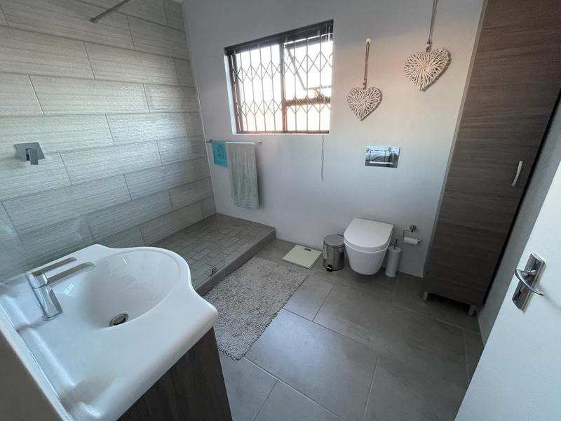 4 Bedroom Property for Sale in Kleinbosch Western Cape